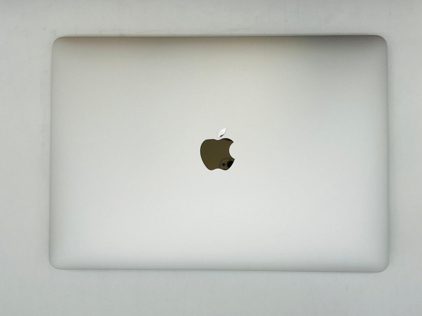 Apple 2020 MacBook pro 13" M1 (8-Core GPU) 8GB RAM 256GB SSD - Very good