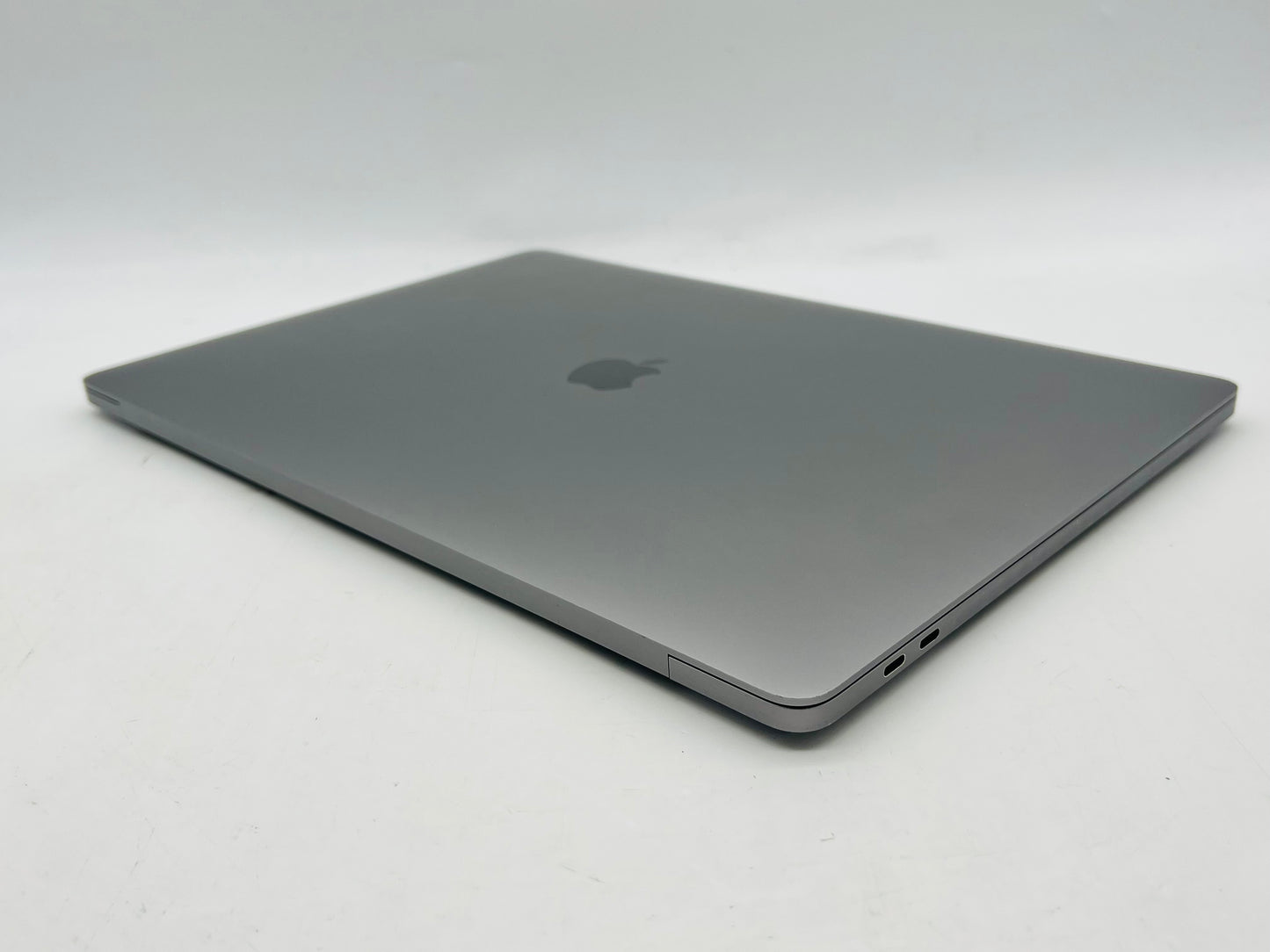 Apple 2019 MacBook Pro 16 in 2.4GHz i9 64GB RAM 4TB SSD RP5500M 8GB - Very Good