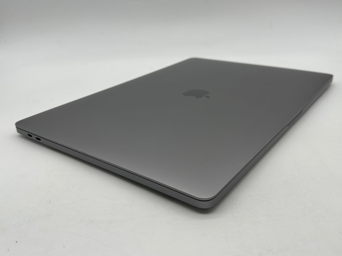 Apple 2019 MacBook Pro 16 in TB 2.3GHz 8-Core i9 32GB RAM 1TB SSD RP5500M 4GB - Very Good