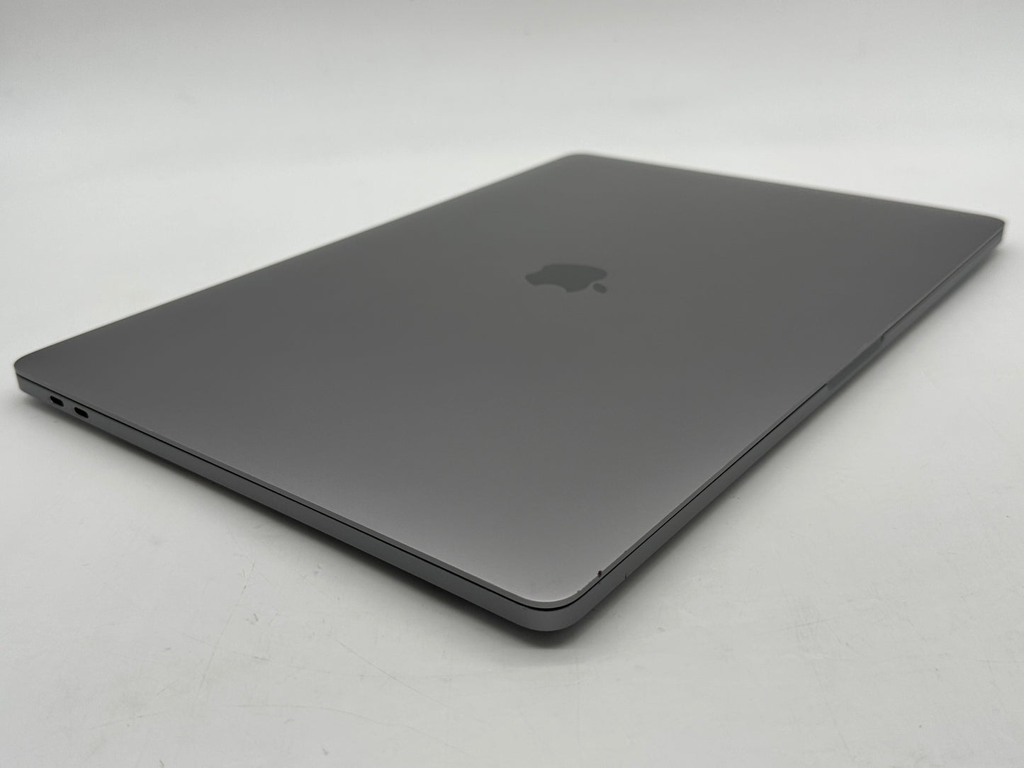 Apple 2019 MacBook Pro 16 in 2.4GHz i9 64GB RAM 1TB SSD RP5500M 8GB - Very Good