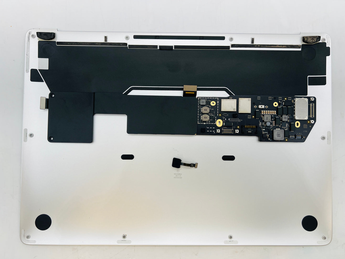A2337 Apple 2020 MacBook Air M1 "Logic Board" 8GB RAM 256GB SSD + Touch ID