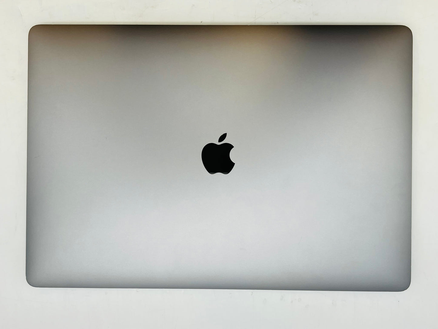 Apple 2019 MacBook Pro 16" 2.4GHz i9 32GB RAM 2TB SSD RP5500M 8GB - Very good