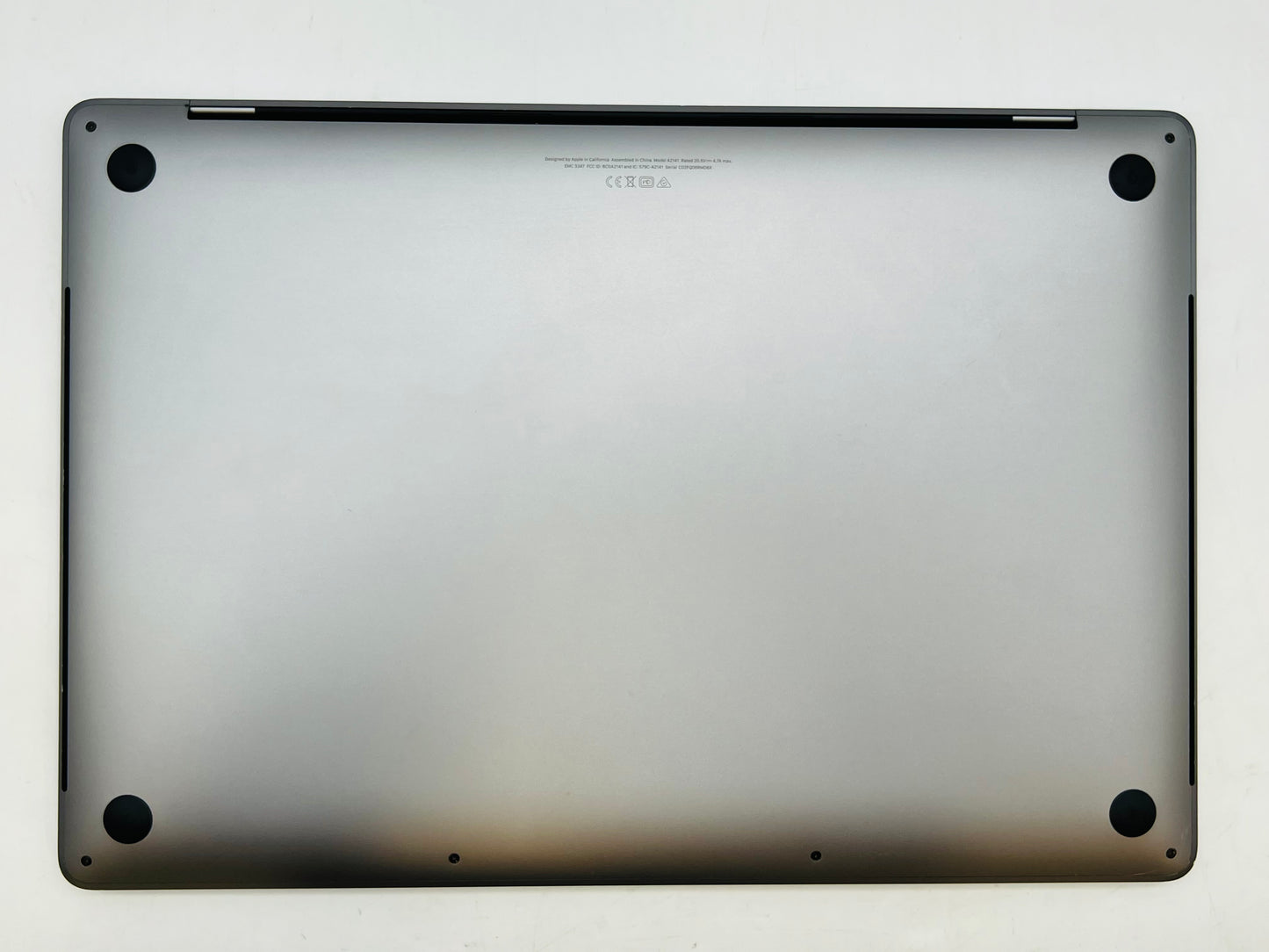 Apple 2019 MacBook Pro 16" 2.4GHz i9 32GB RAM 2TB SSD RP5500M 8GB - Very good