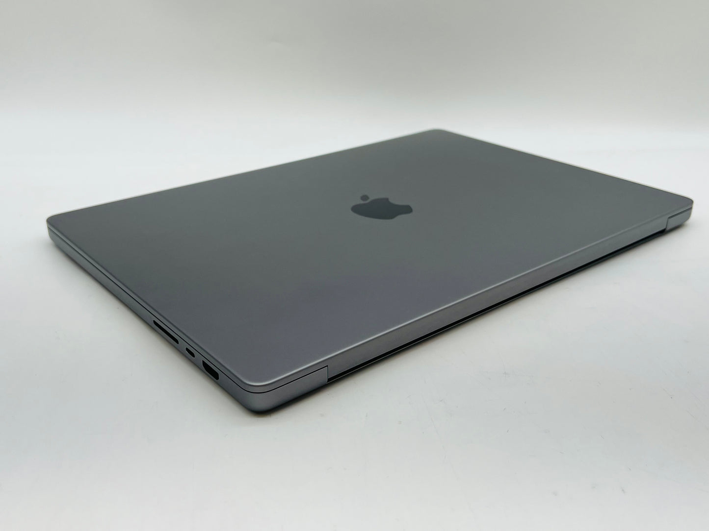 Apple 2021 MacBook Pro 16" M1 Max (24-Core GPU) 32GB RAM 1TB SSD AC+ - Excellent