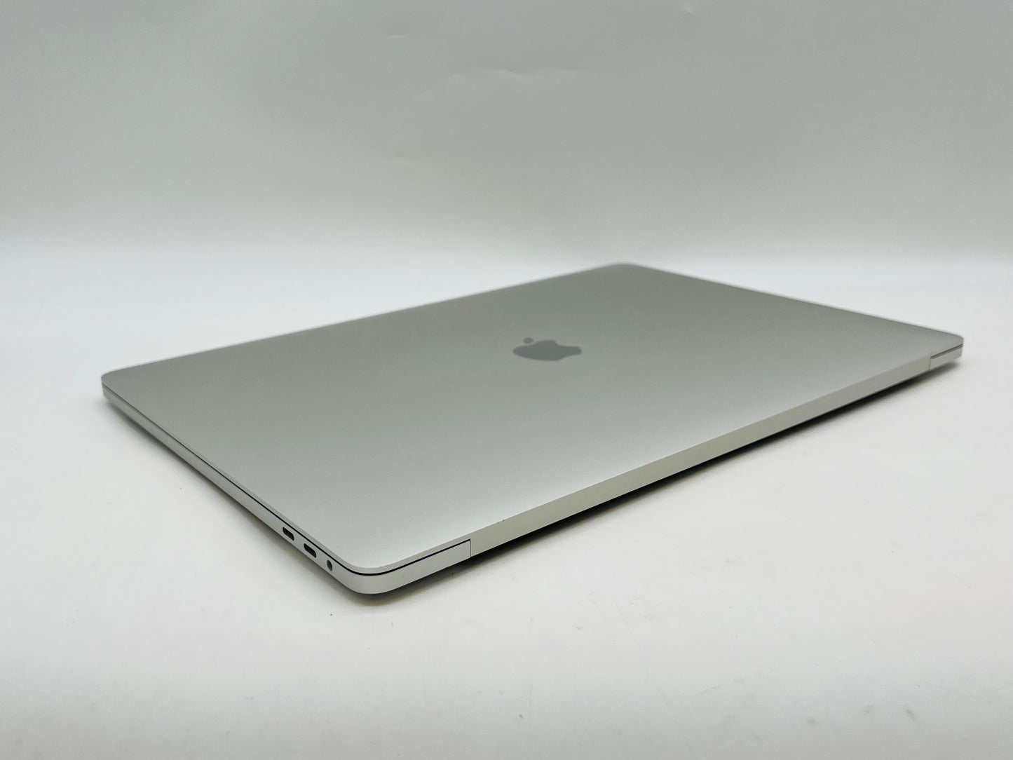 Apple 2019 MacBook Pro 16 in 2.3GHz i9 16GB RAM 1TB SSD RP5500M 4GB - Very Good