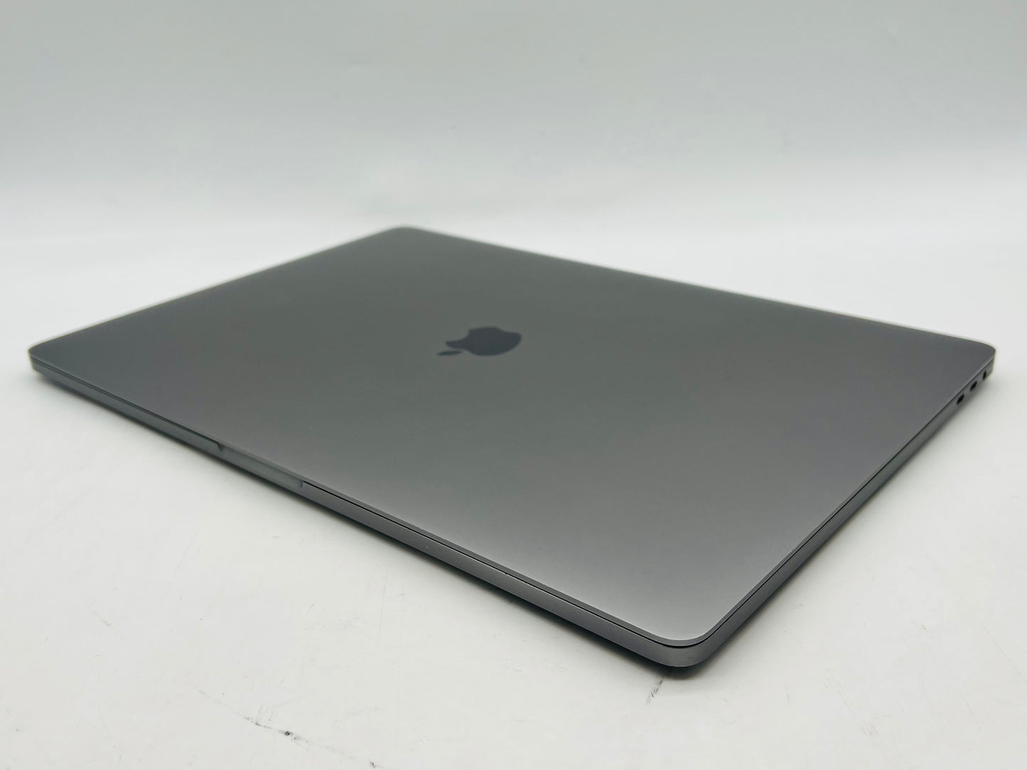 Apple 2019 MacBook Pro 16 in 2.4GHz i9 32GB RAM 1TB RP5500M 8GB AC+ - Very Good