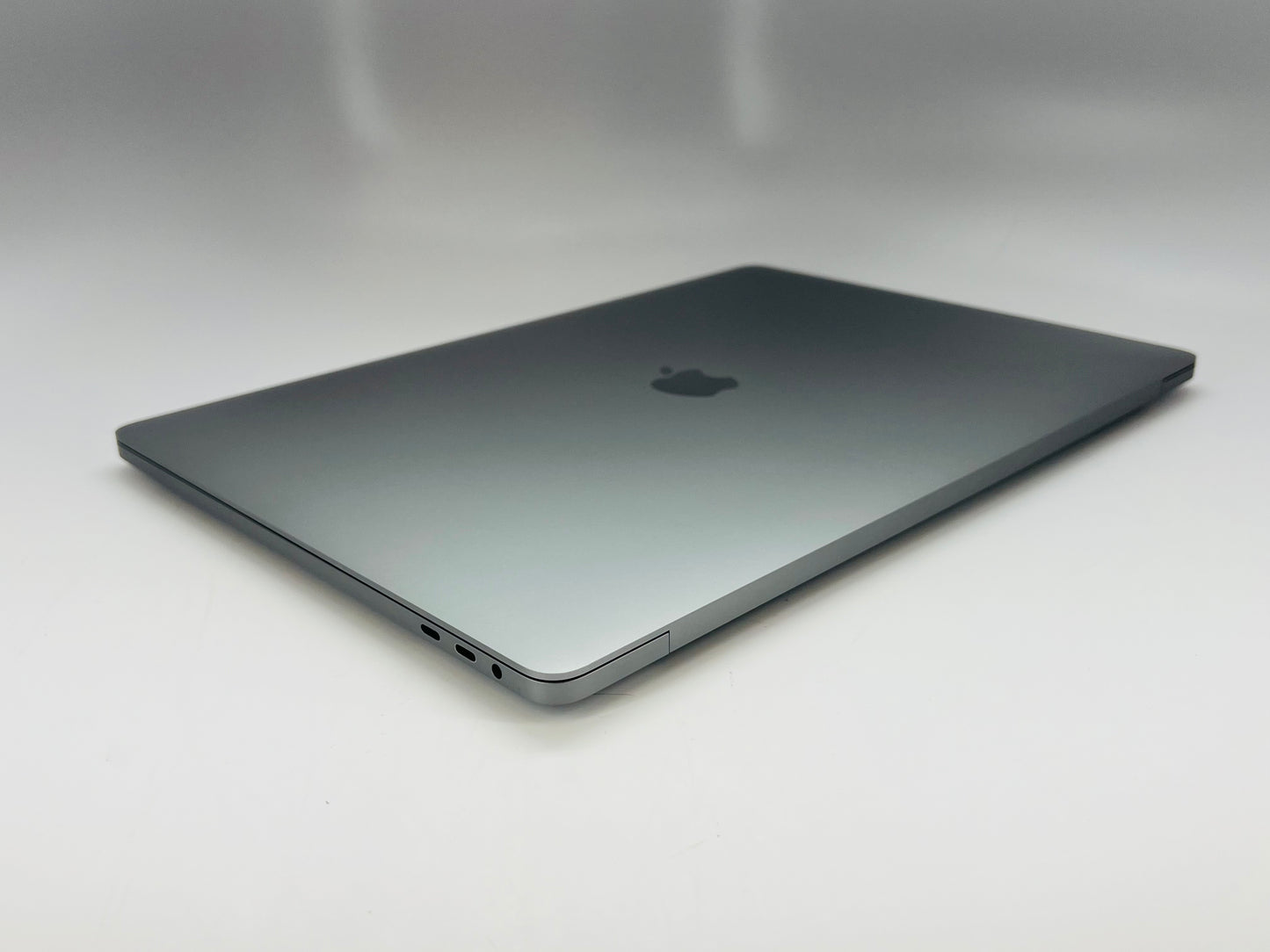 Apple 2019 MacBook Pro 16 in 2.3GHz i9 32GB RAM 1TB SSD RP5500M 8GB - Very Good