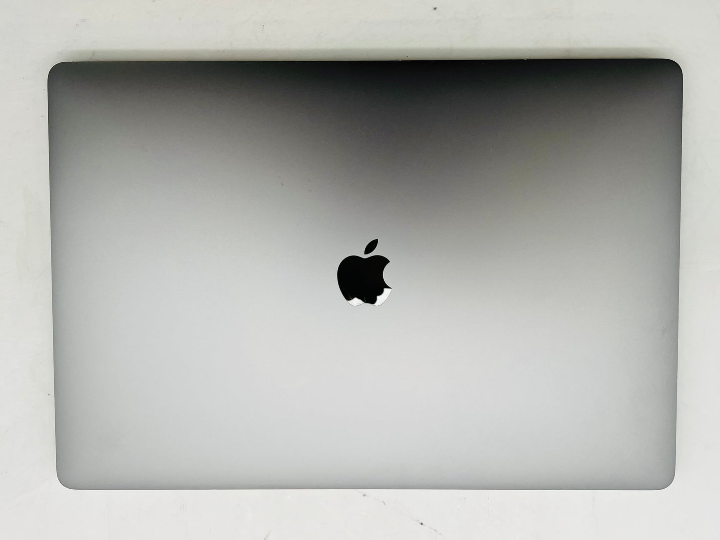 Apple 2019 MacBook Pro 16 in 2.3GHz i9 16GB 1TB SSD RP5500M 4GB - Good