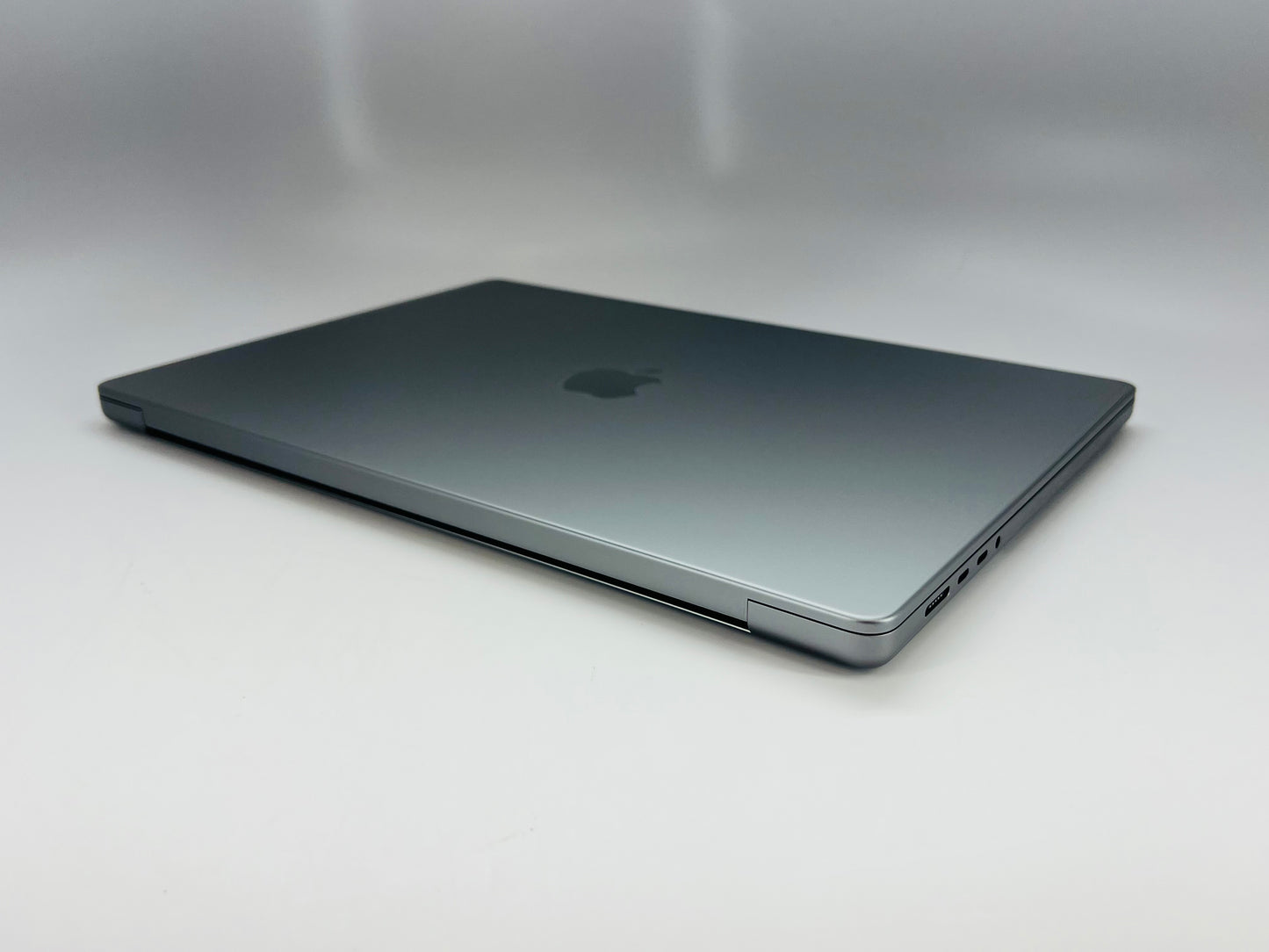 Apple 2021 MacBook Pro 16" M1 Max (32-Core GPU) 64GB RAM 1TB SSD AC+ - Excelent