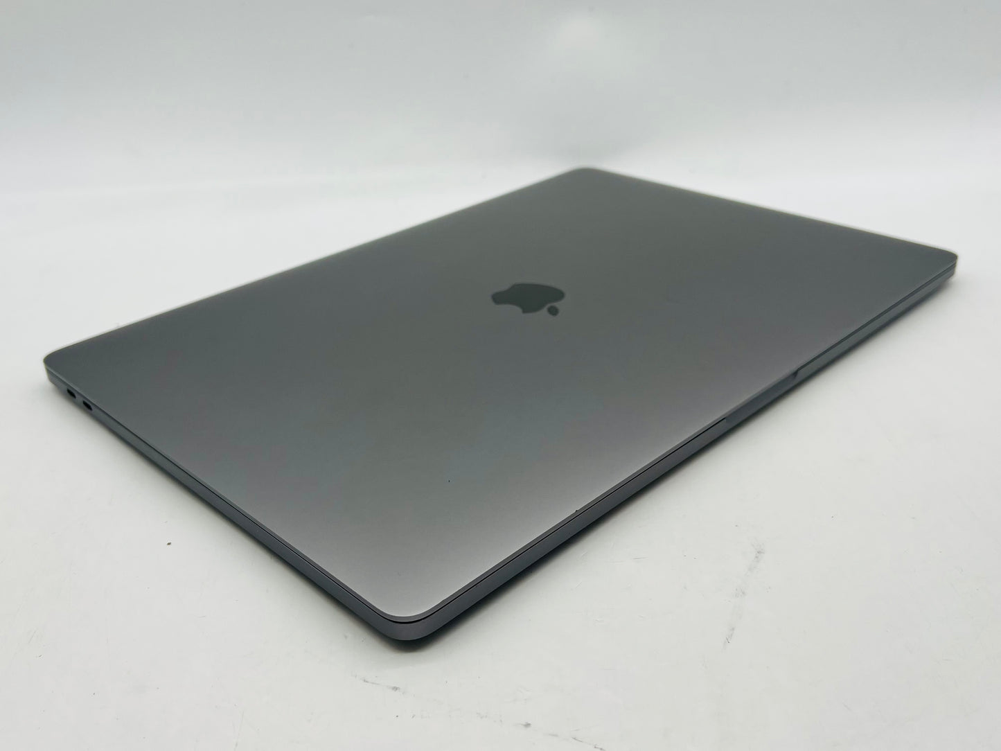 Apple 2019 MacBook Pro 16 in 2.6GHz i7 16GB RAM 1TB SSD RP5500M 4GB AC+ - Good