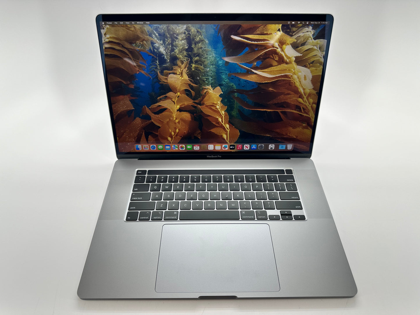 Apple 2019 MacBook Pro 16" 2.6GHz i7 16GB RAM 512GB SSD RP5300M 4GB - Excellent