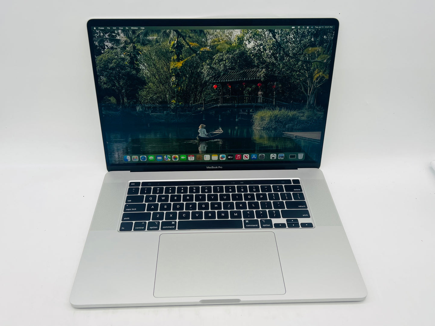 Apple 2019 Macbook Pro 16in 2.3GHz i9 16GB RAM 1TB SSD RP5500M 4GB - Good