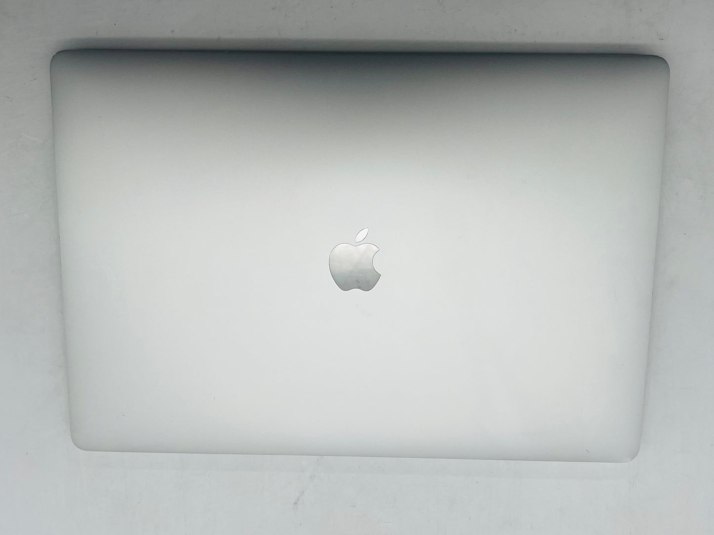 Apple 2019 Macbook Pro 16in 2.3GHz i9 16GB RAM 1TB SSD RP5500M 4GB - Good