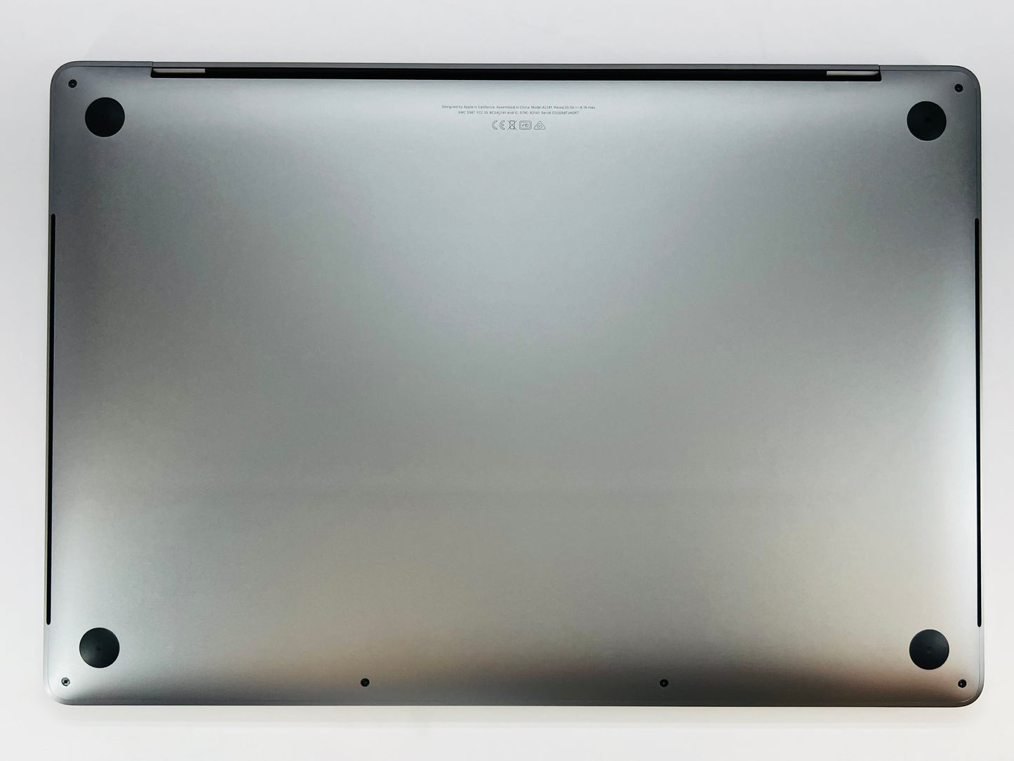 Apple 2019 MacBook Pro 16 in 2.3GHz i9 32GB RAM 1TB SSD RP5500M 8GB - Very Good