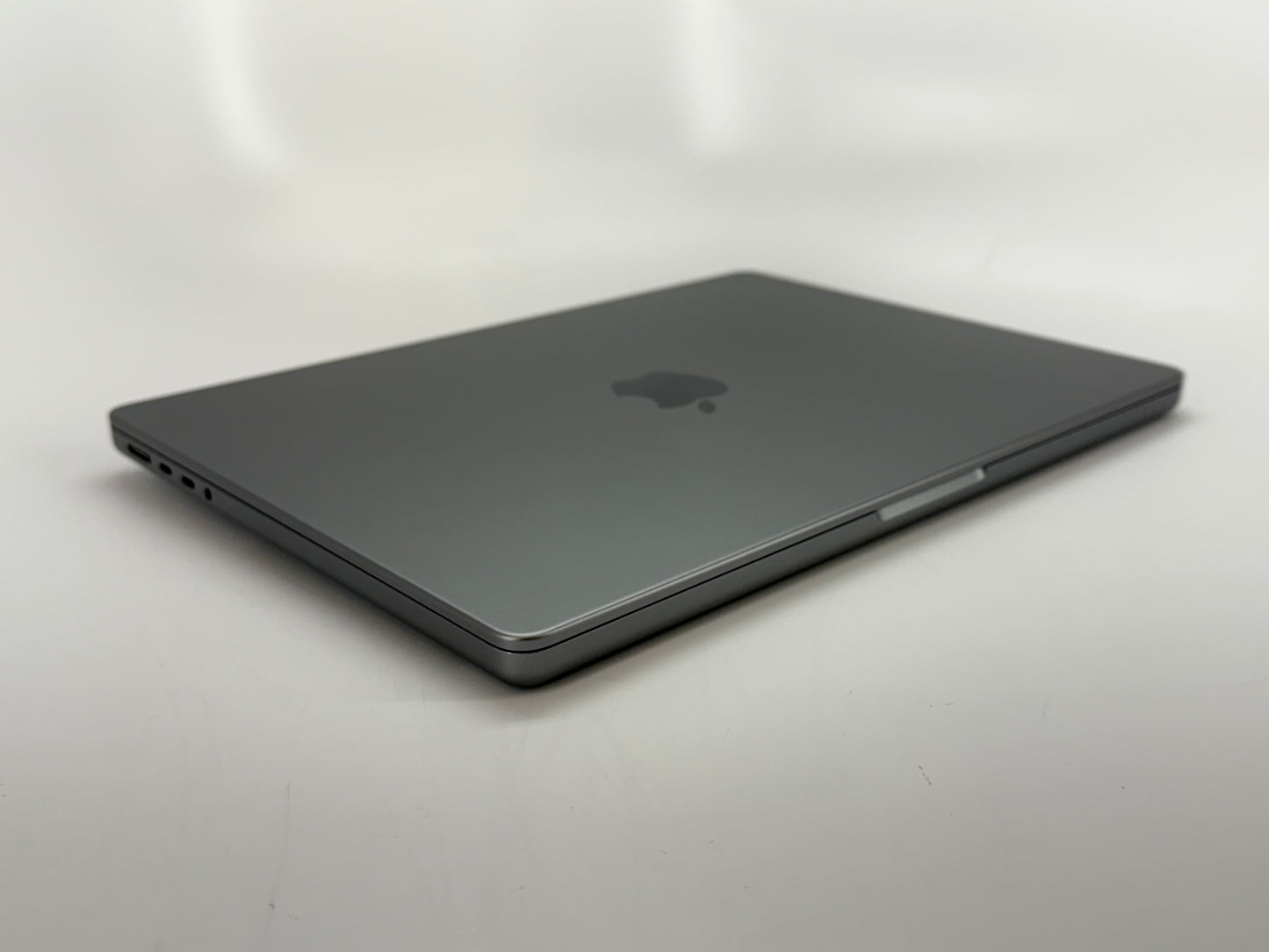 Apple 2021 MacBook Pro 14" M1 Max (32-Core GPU) 64GB RAM 4TB SSD AC+ Excellent