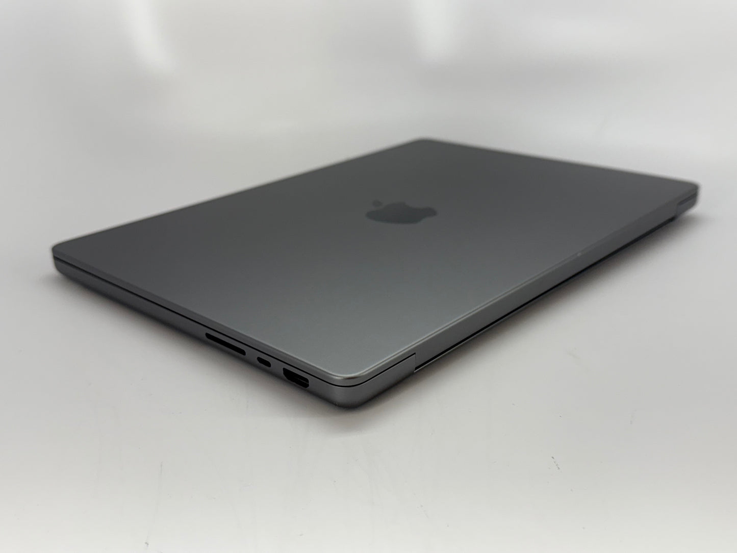 Apple 2021 MacBook Pro 14" M1 Max (32-Core GPU) 64GB RAM 4TB SSD AC+ Excellent