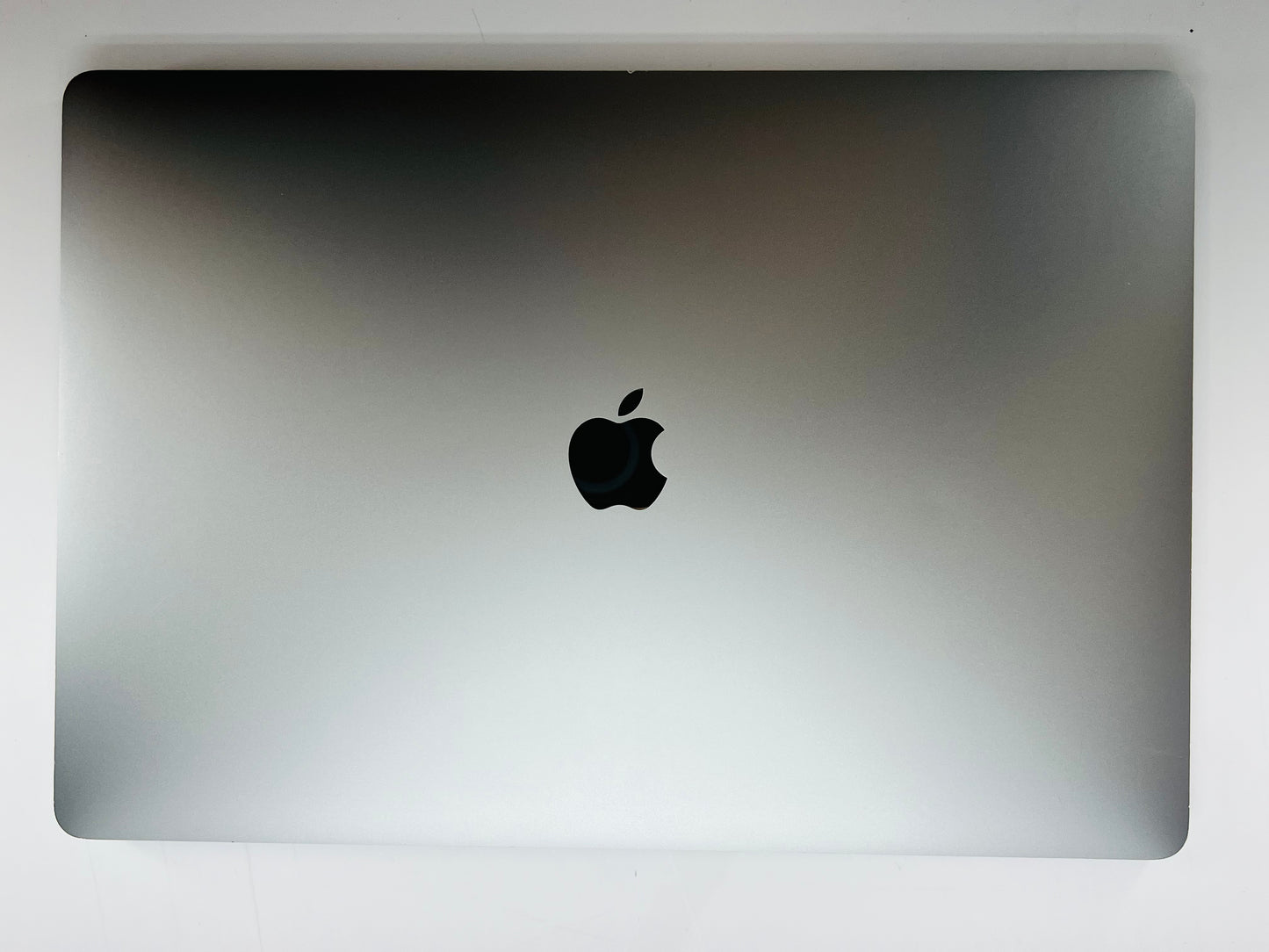 Apple 2019 MacBook Pro 16" 2.3GHz i9 64GB RAM 2TB SSD RP5500M 4GB - Very good