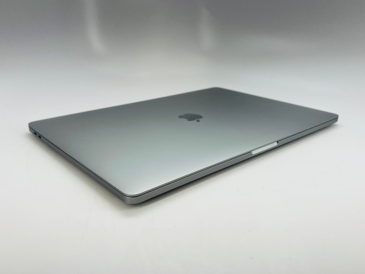 Apple 2019 MacBook Pro 16 in 2.3GHz i9 32GB RAM 1TB SSD RP5500M 4GB - Very Good