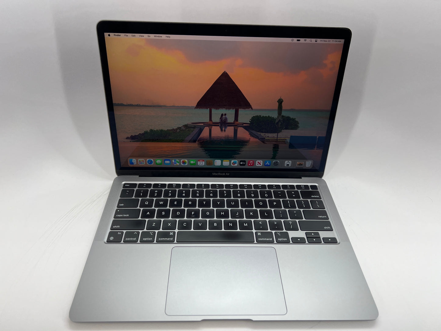 Apple 2020 MacBook Air M1 3.2GHz (8-Core GPU) 16GB RAM 512GB SSD - Good