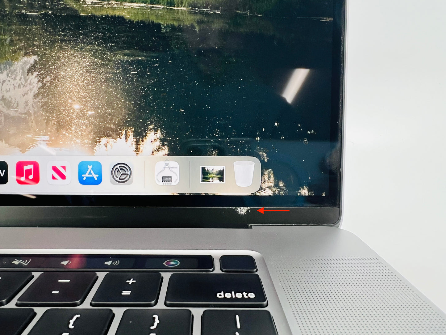 Apple 2019 MacBook Pro 16" 2.6GHz i7 16GB RAM 512GB SSD RP5300M 4GB - READ