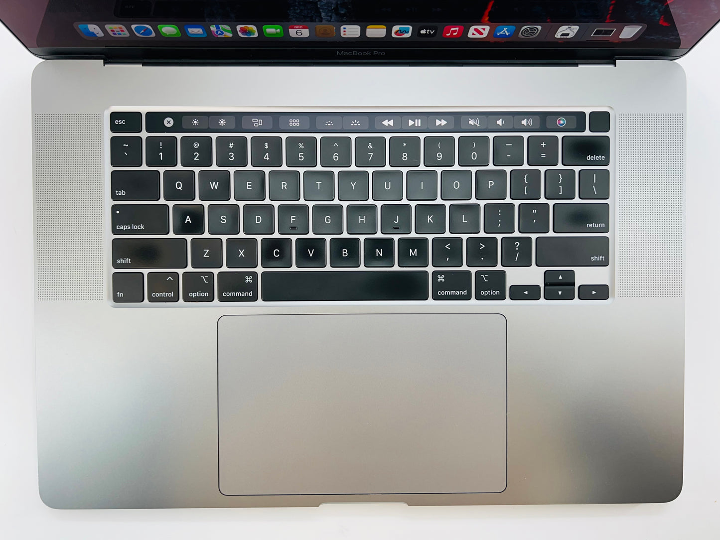 Apple 2019 MacBook Pro 16 in 2.3GHz i9 16GB RAM 1TB SSD RP5500M 4GB - Good