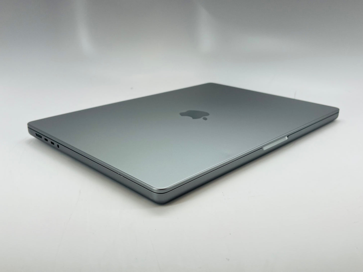 Apple 2021 MacBook Pro 16" M1 Max (24-Core GPU) 64GB RAM 1TB SSD - Very good