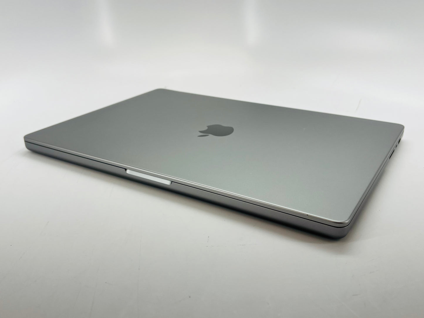 Apple 2021 MacBook Pro 16" M1 Max (24-Core GPU) 32GB RAM 1TB SSD - Very good