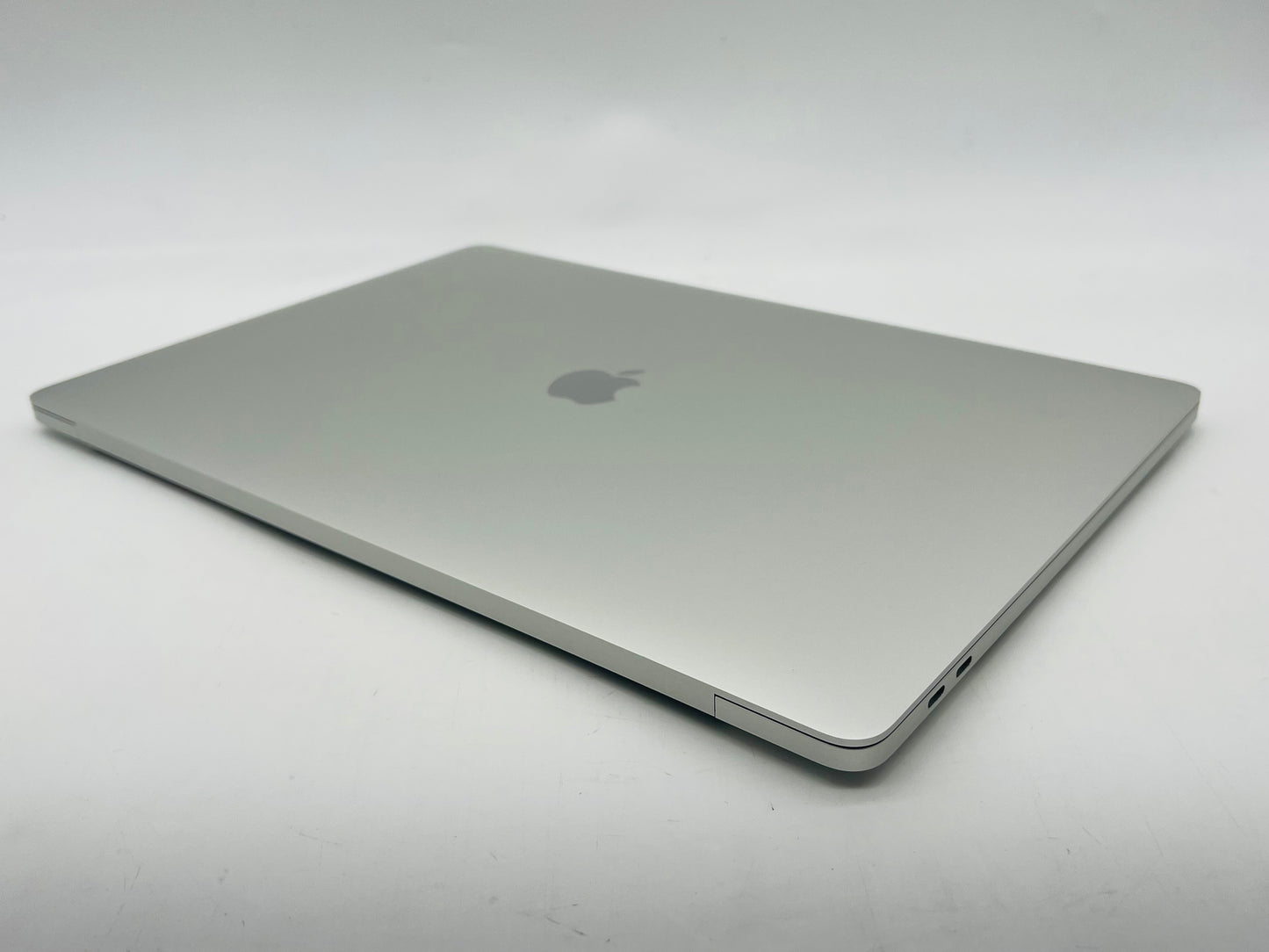 Apple 2019 MacBook Pro 16 in 2.4GHz i9 64GB RAM 1TB SSD RP5500M 8GB - Very Good