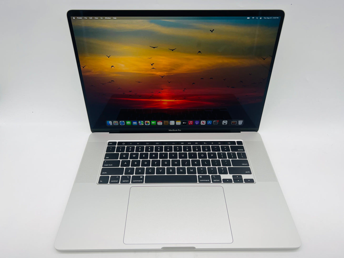 Apple 2019 MacBook Pro 16 in 2.4GHz i9 32GB RAM 1TB SSD RP5500M 8GB - Excellent