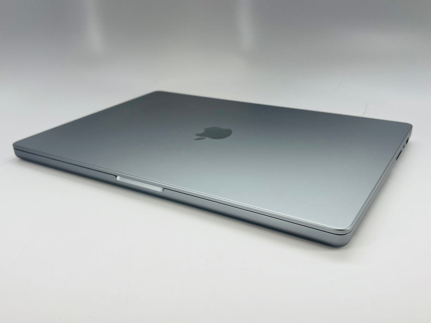 Apple 2021 MacBook Pro 16" M1 Max (24-Core GPU) 32GB RAM 512GB SSD - Very good