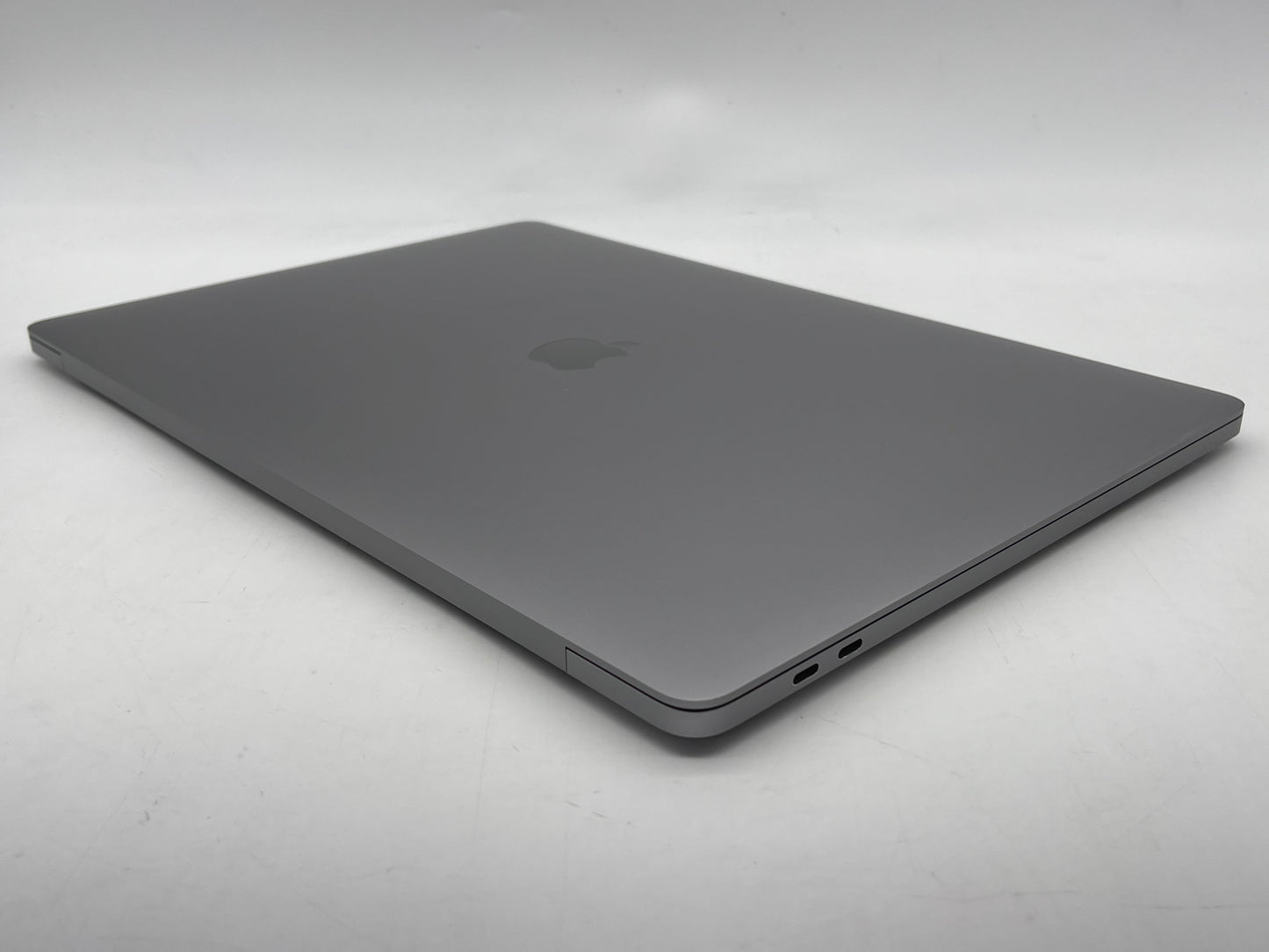 Apple 2019 MacBook Pro 16 in 2.3GHz i9 32GB RAM 4TB SSD RP5500M 4GB - Excellent