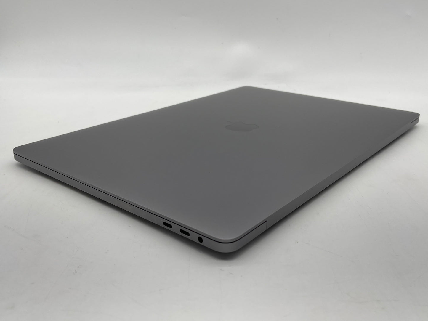 Apple 2019 MacBook Pro 16 in 2.3GHz i9 32GB RAM 4TB SSD RP5500M 4GB - Excellent
