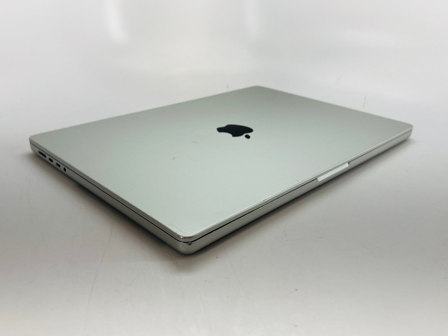 Apple 2021 MacBook Pro 16" M1 Max (32-Core GPU) 32GB RAM 1TB SSD - READ