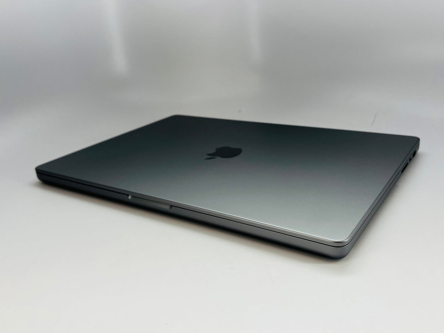 Apple 2021 MacBook Pro 16" M1 Max (24-Core GPU) 32GB RAM 512GB SSD Very good