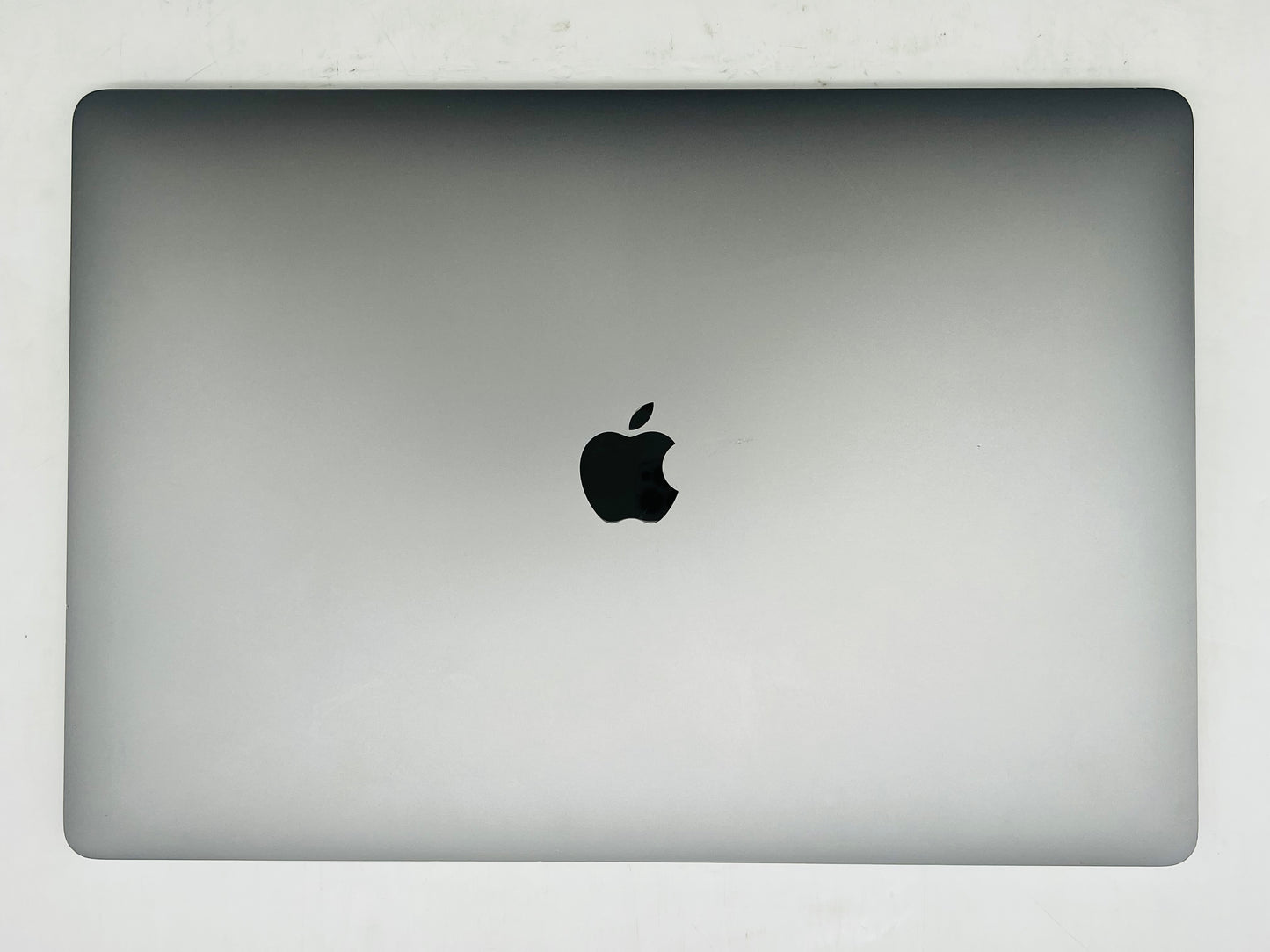 Apple 2019 MacBook Pro 16 in 2.4GHz i9 32GB RAM 2TB SSD RP5500M 8GB - Good