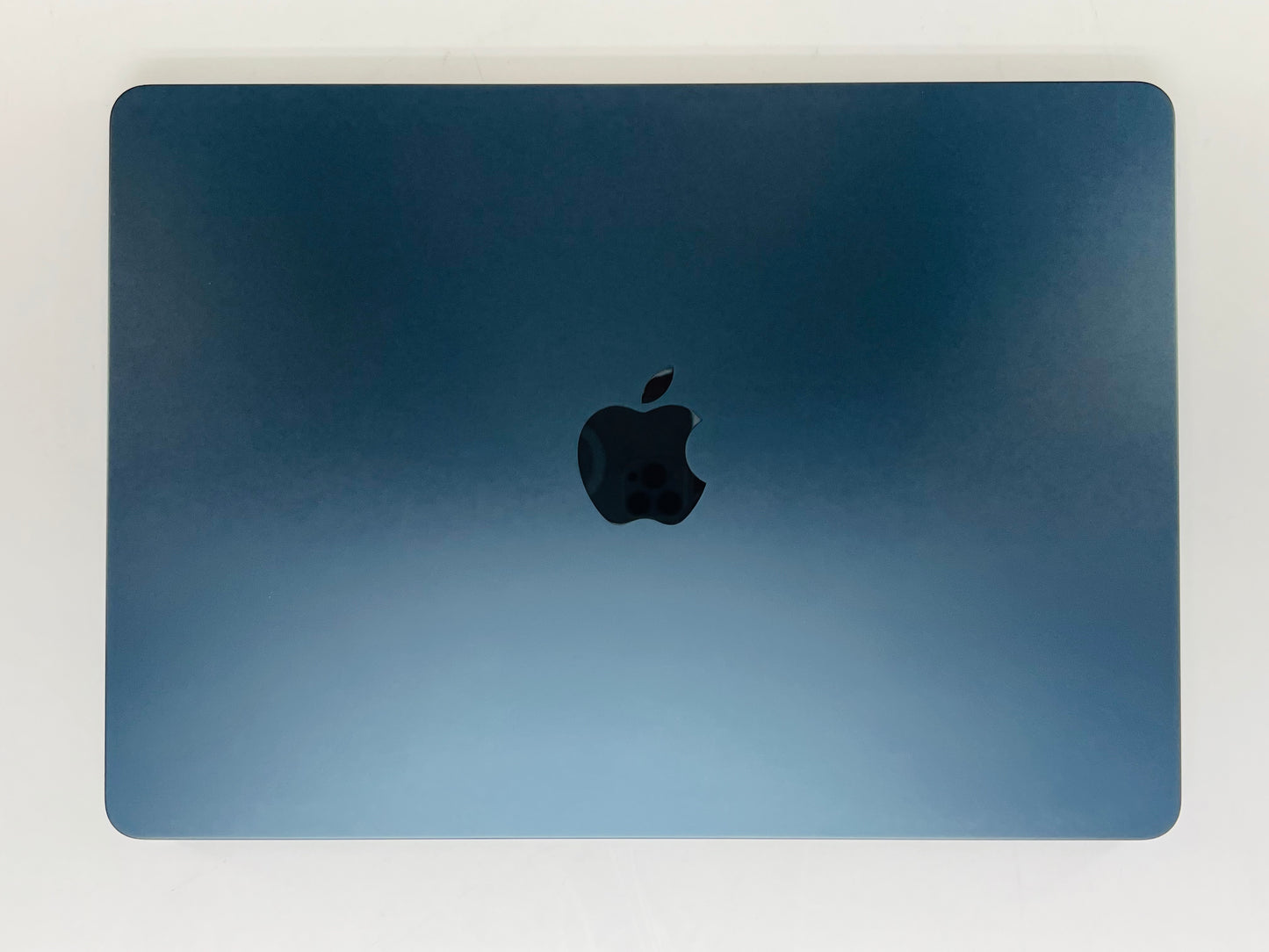 Apple 2022 MacBook Air M2 13.6" (10-Core GPU) 24GB RAM 2TB SSD AC+ - Very good