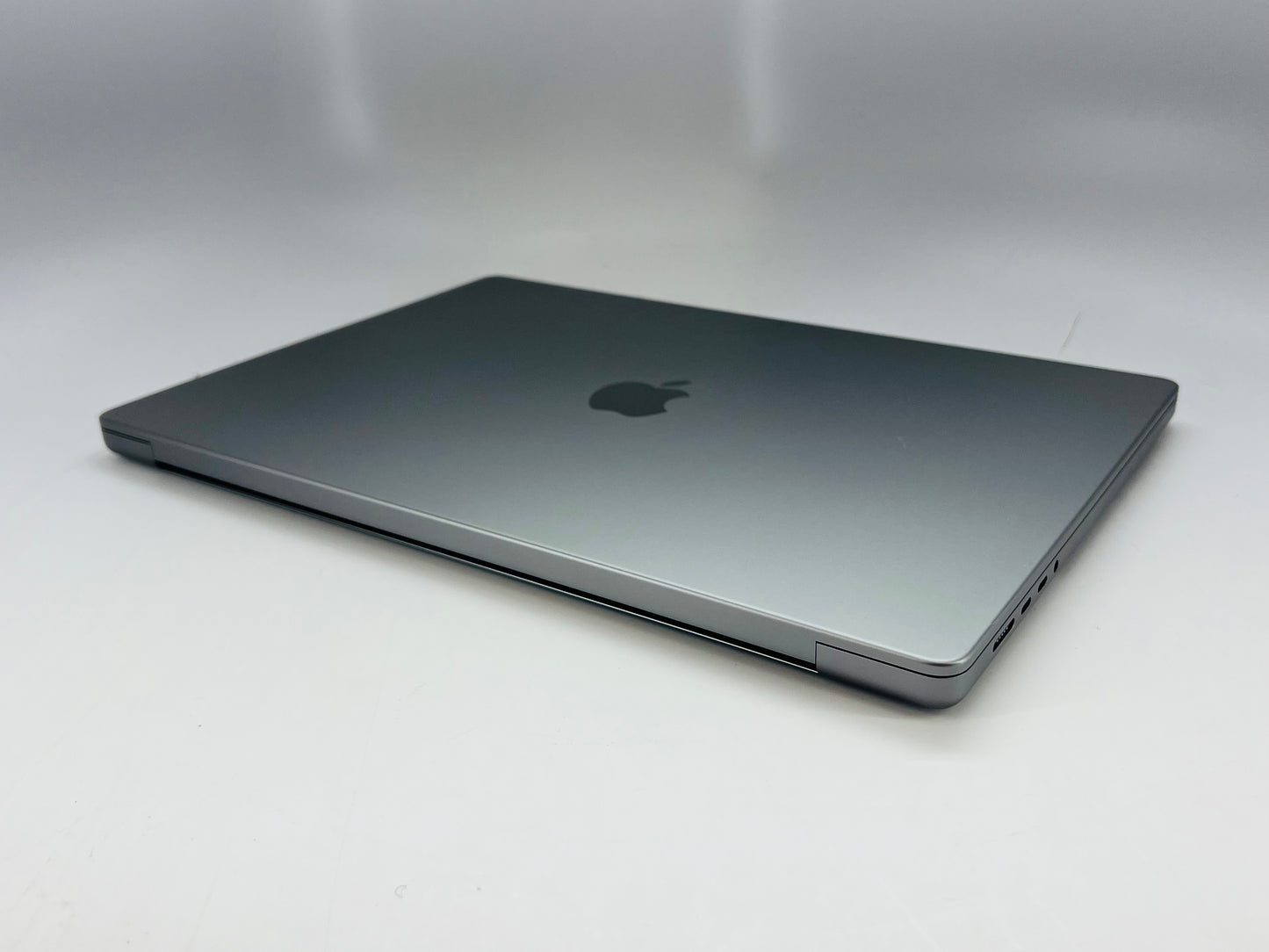 Apple 2021 MacBook Pro 16" M1 Max (32-Core GPU) 64GB RAM 1TB SSD AC+ - Very good