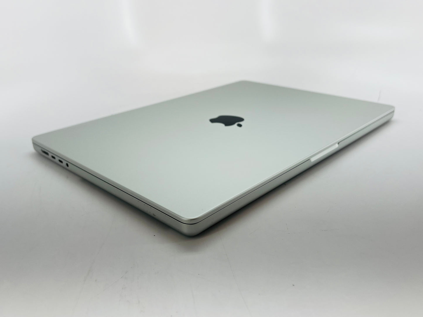 Apple 2021 MacBook Pro 16 in M1 Pro (16-Core GPU) 32GB RAM 2TB SSD - Very Good