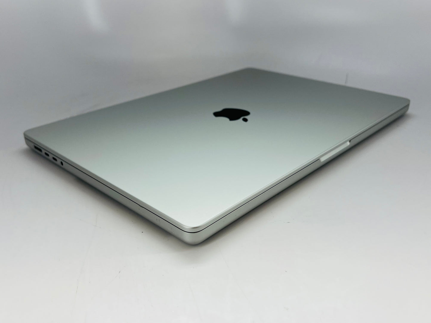Apple 2021 MacBook Pro 16" M1 Max (32-Core GPU) 64GB RAM 4TB SSD AC+ - Very good