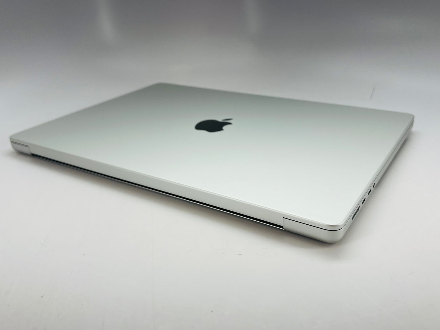 Apple 2021 MacBook Pro 16" M1 Max (32-Core GPU) 64GB RAM 4TB SSD AC+ - Very good
