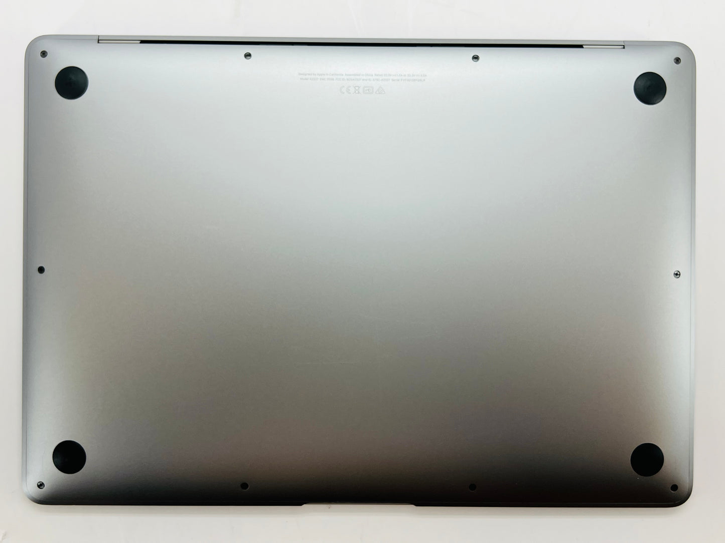Apple 2020 MacBook Air M1 16GB RAM 256GB SSD - Bad Display - For parts or repair