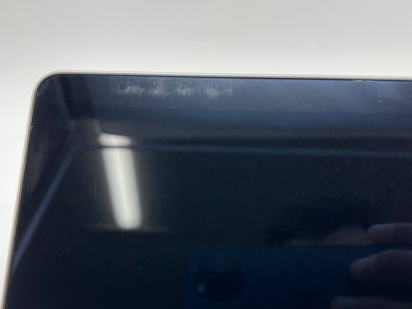 Apple 2017 MacBook Pro 13 in 2.3GHz Dual-Core i5 8GB RAM 512GB SSD IIPG640-Good