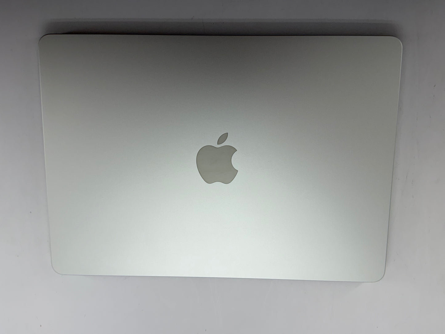 Apple 2022 MacBook Air M2 13.6" (10-Core GPU) 8GB RAM 512GB SSD AC+ - Excellent