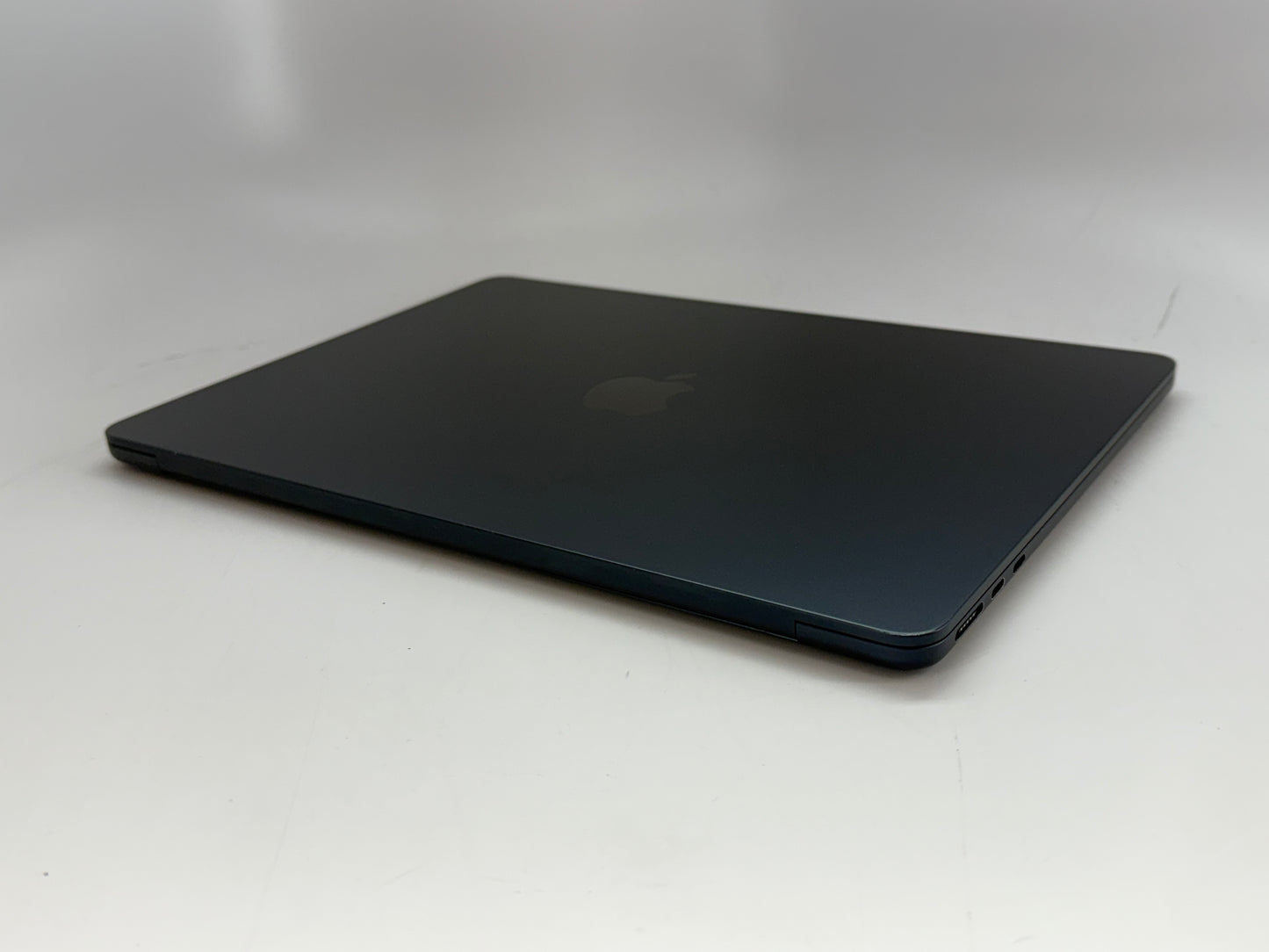 Apple 2022 MacBook Air M2 13.6" (8-Core GPU) 16GB RAM 256GB SSD AC+ - Very good