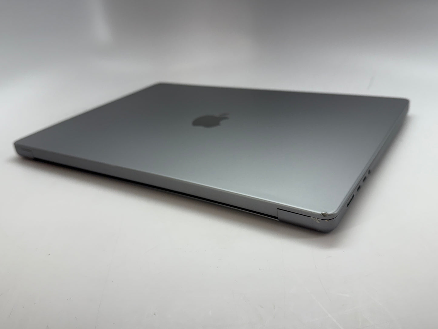 Apple 2021 MacBook Pro 16 in M1 Pro (16-Core GPU) 32GB RAM 1TB - Good