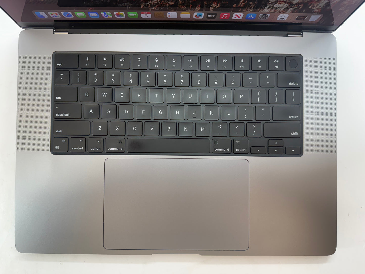 Apple 2023 MacBook Pro 16" M2 Max (38-Core GPU) 64GB RAM 1TB SSD AC+ - Good