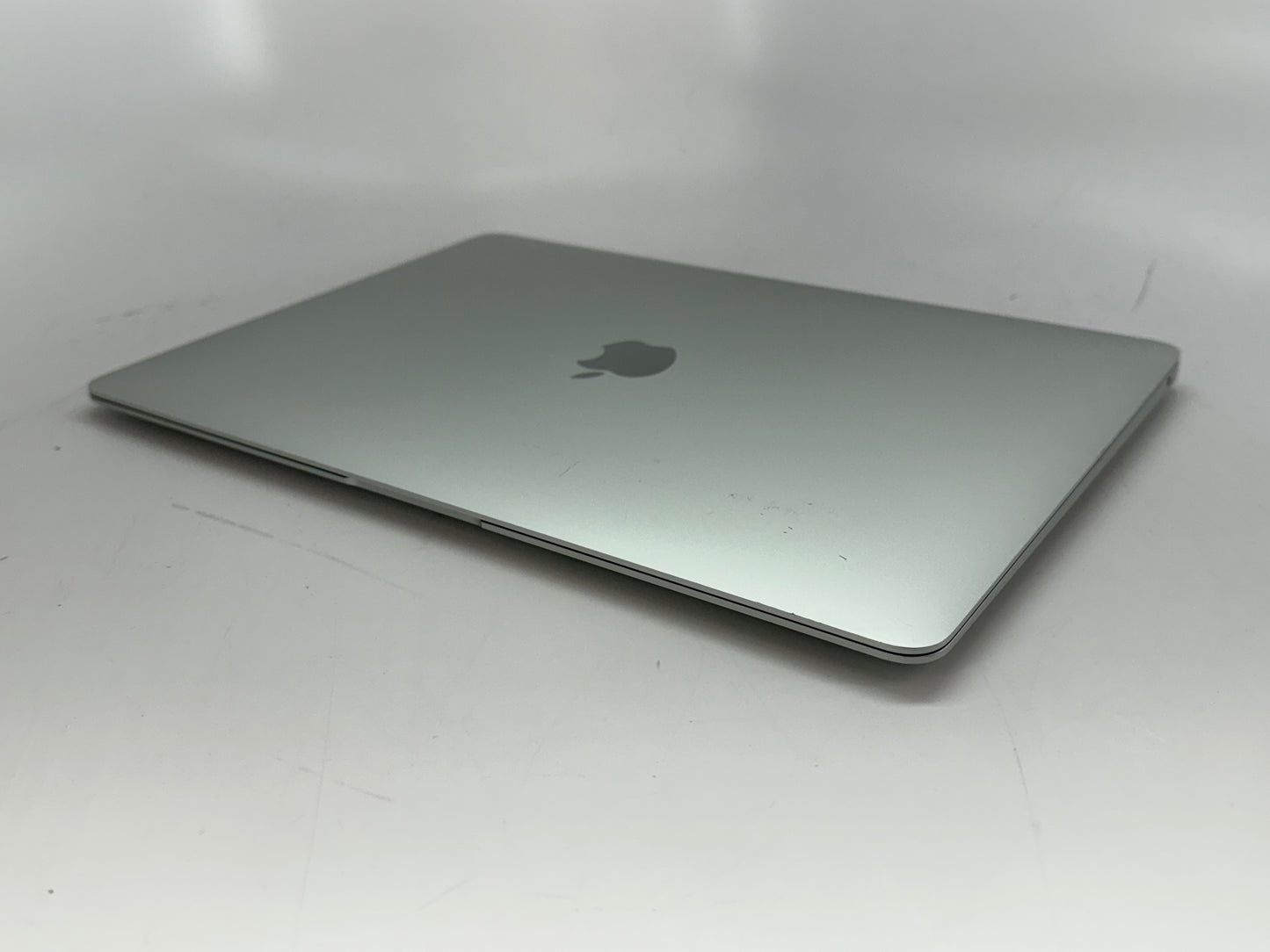 Apple 2020 MacBook Air M1 3.2GHz (7-Core GPU) 16G RAM 256GB SSD Silver Very good