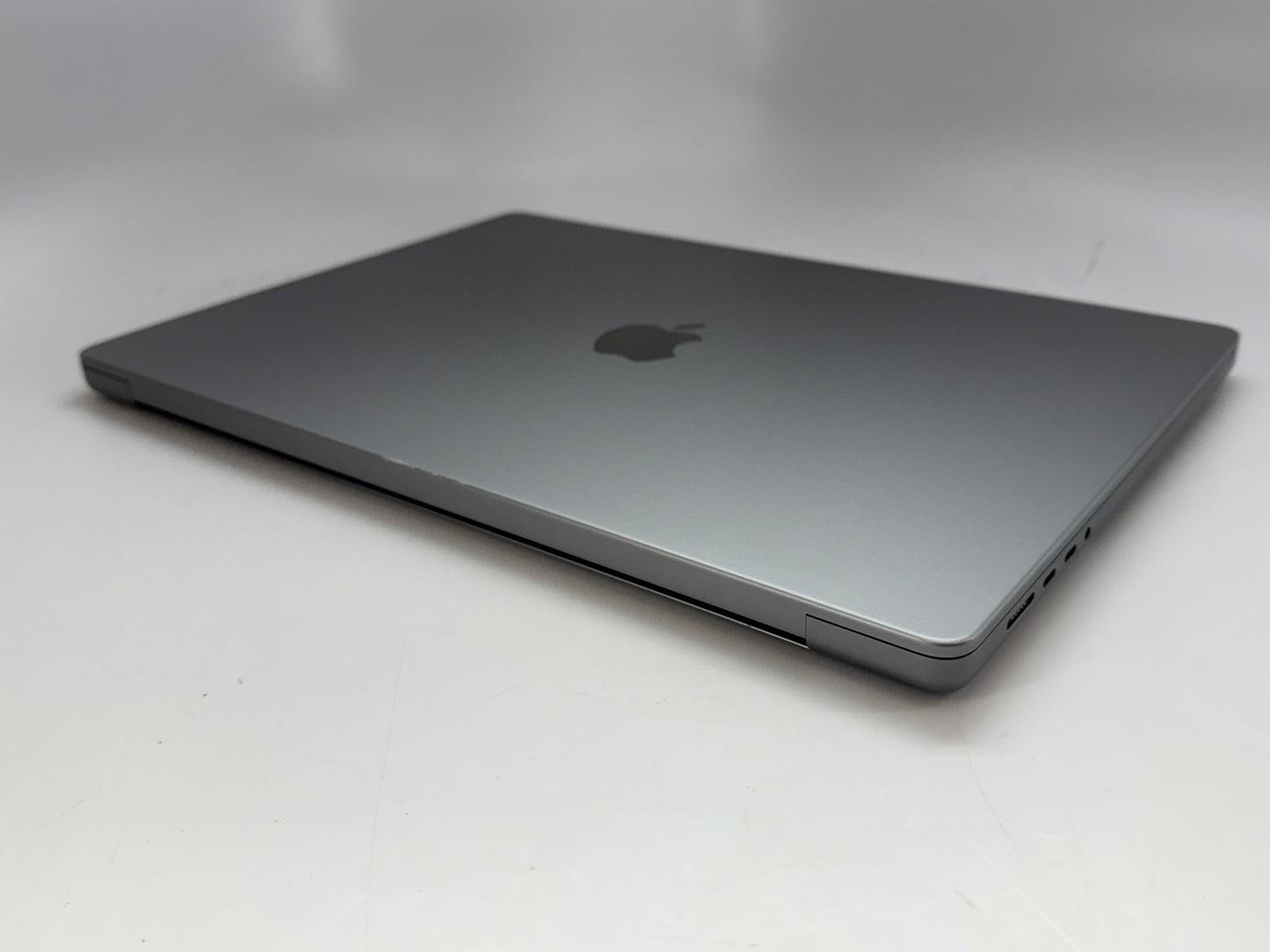 Apple 2021 MacBook Pro 16" M1 Max (24-Core GPU) 32GB RAM 2TB SSD - Very good