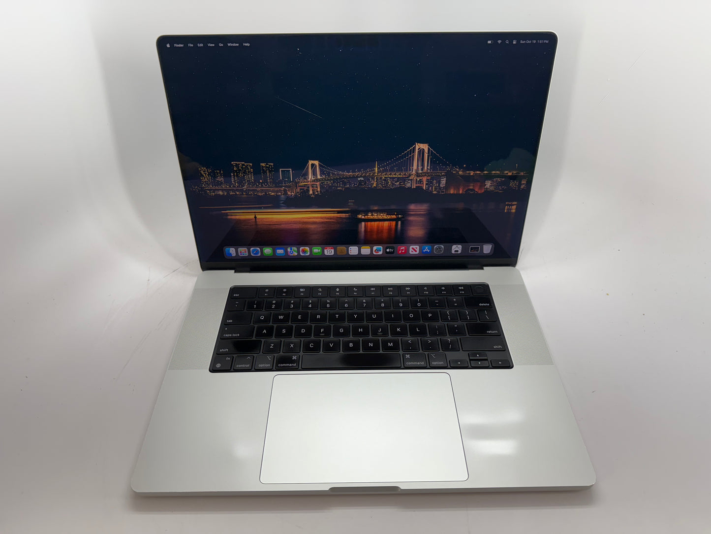 Apple 2021 MacBook Pro 16" M1 Pro (16-Core GPU) 32GB RAM 512GB SSD Very good