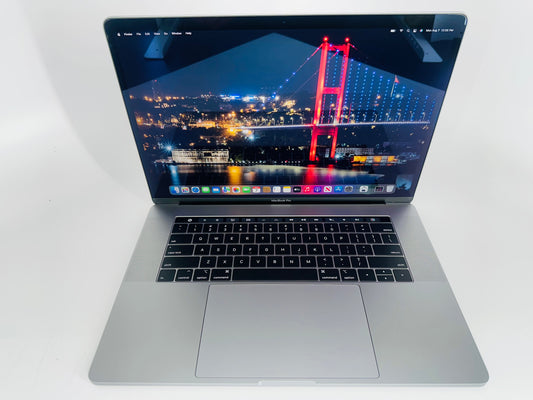Apple 2018 MacBook Pro 15 in 2.9GHz i9 16GB RAM 512GB SSD RP560X 4GB - Very Good